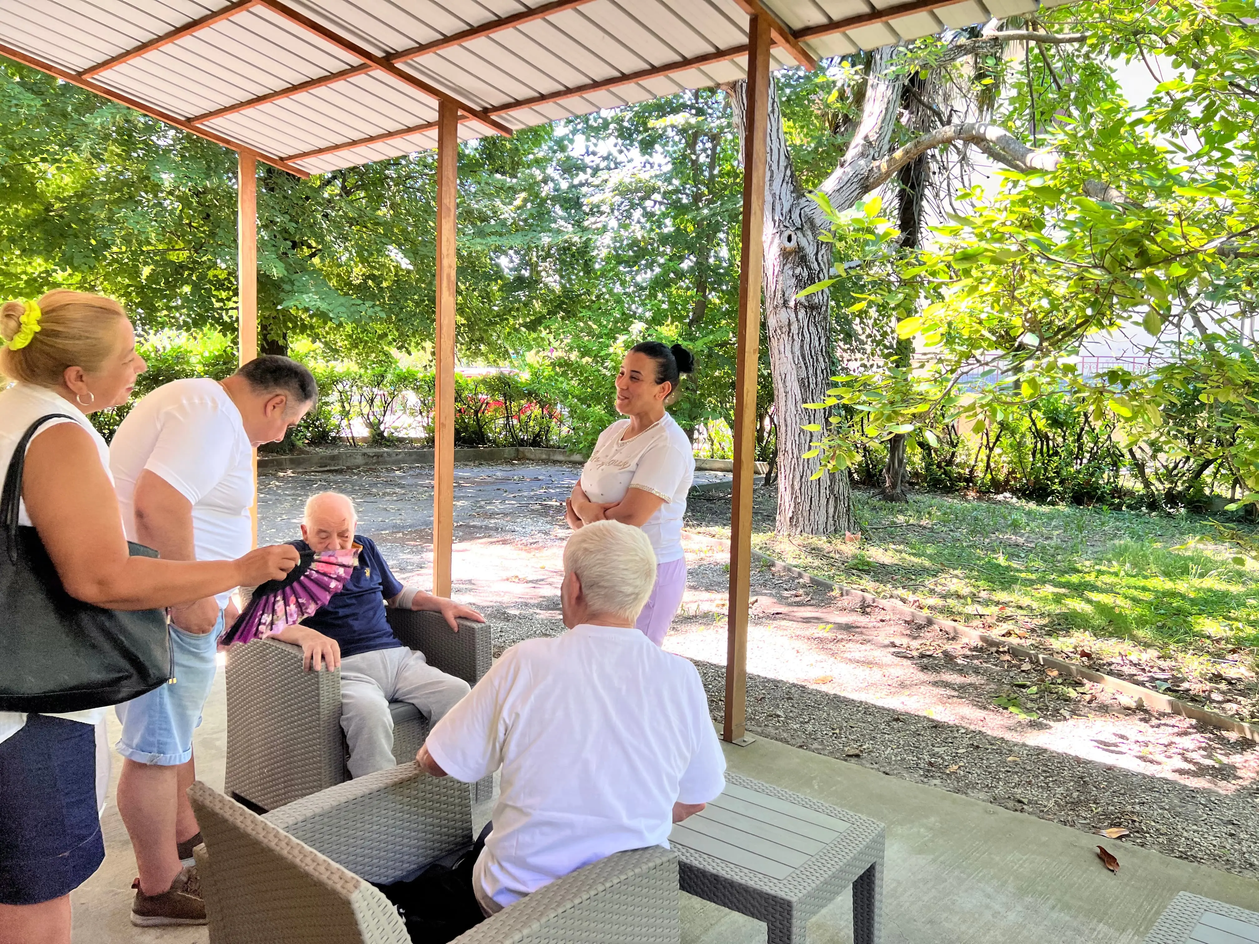 Cucina moderna e funzionale dove vengono preparati i pasti quotidiani